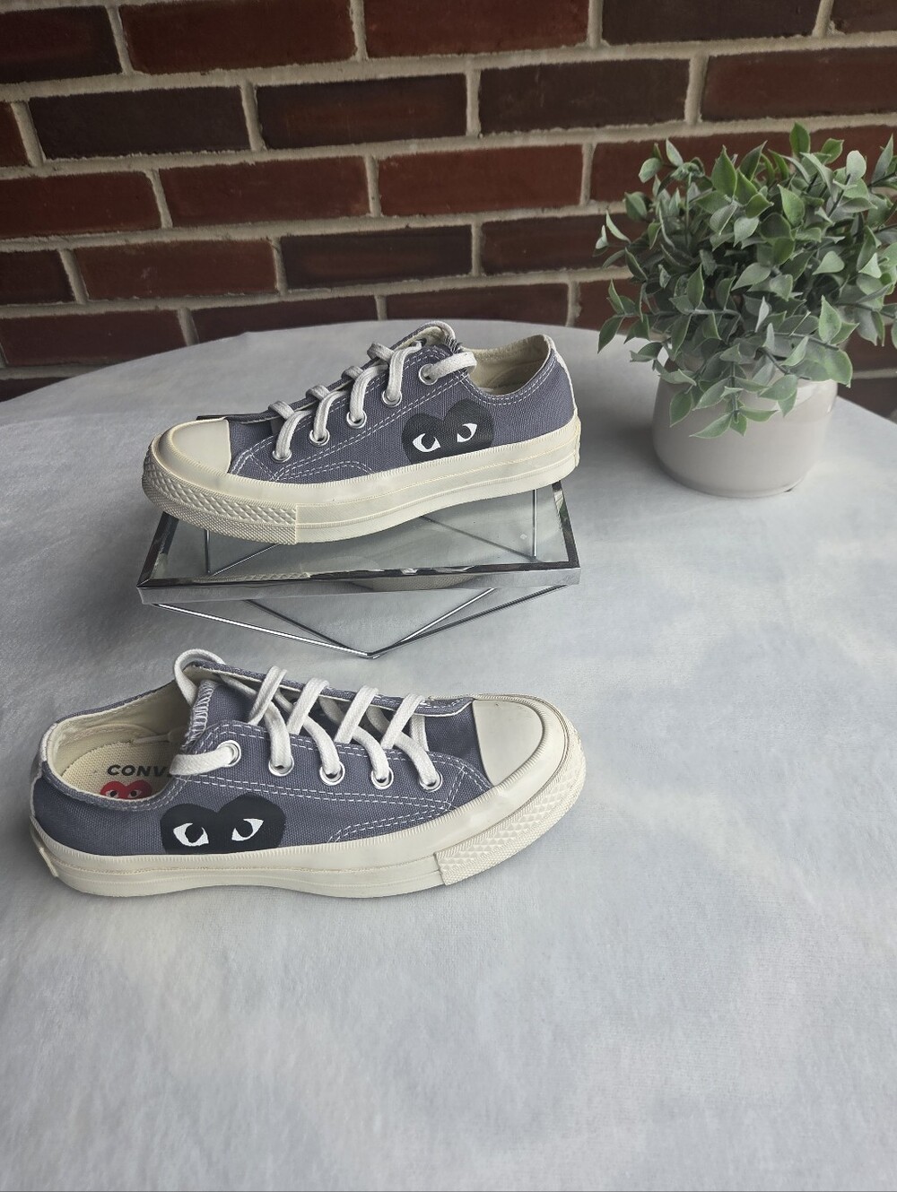 Converse CDG PLAY Chuck 70 Low Top Sneakers M3 W5